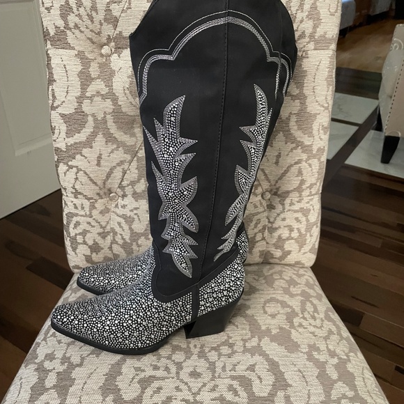Rhinestone Western Boots. NWOT - Picture 2 of 6